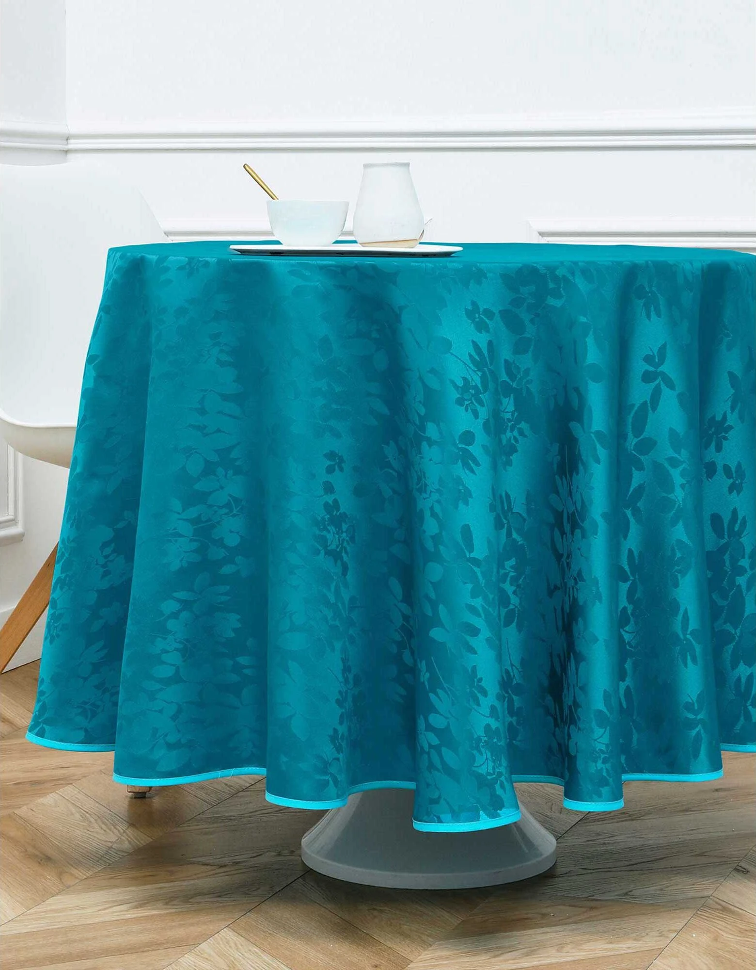 Nappe Damassée Feuillages Colombine® – Image 2