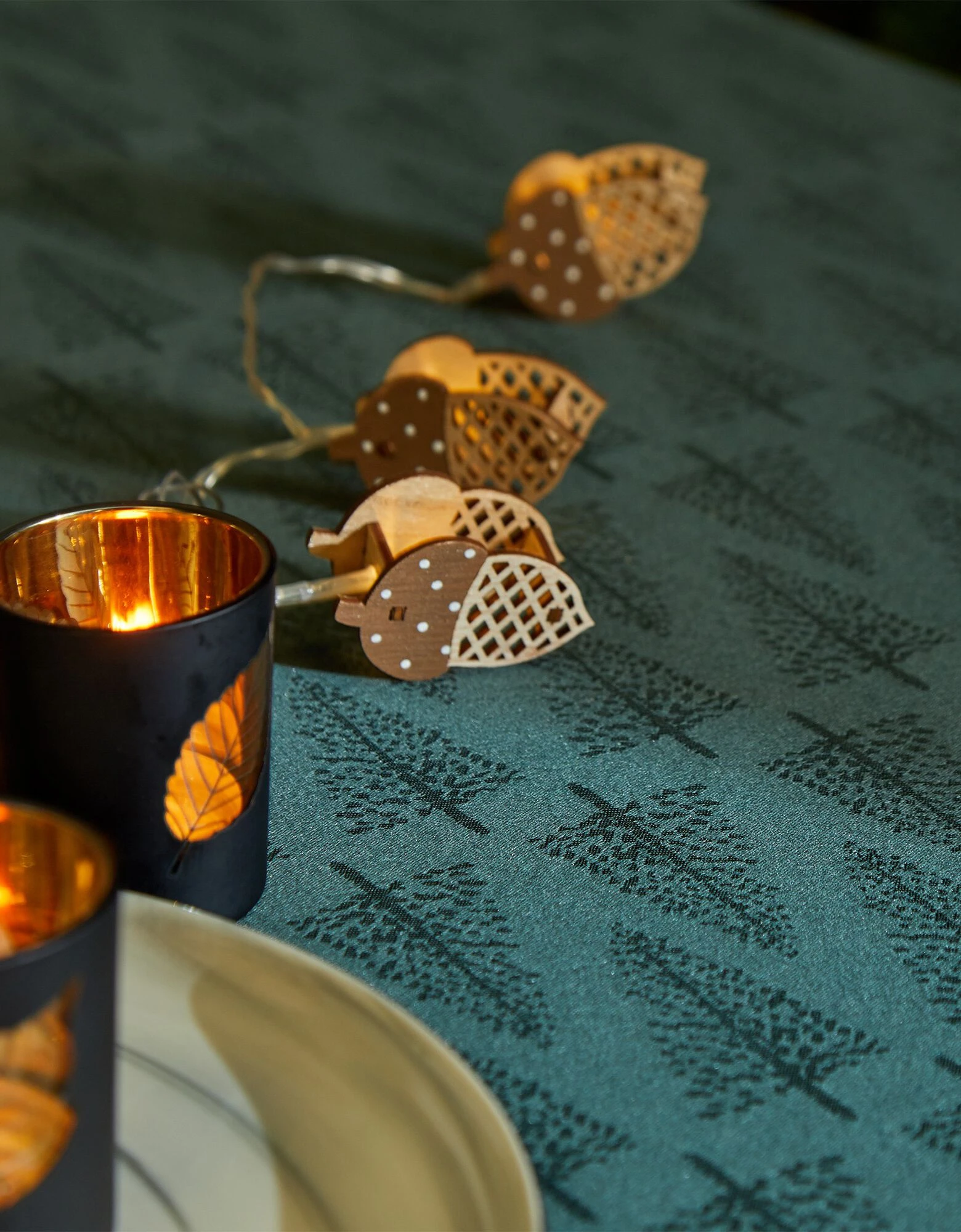 Blancheporte Nappe Damassée Motifs Sapins – Image 3