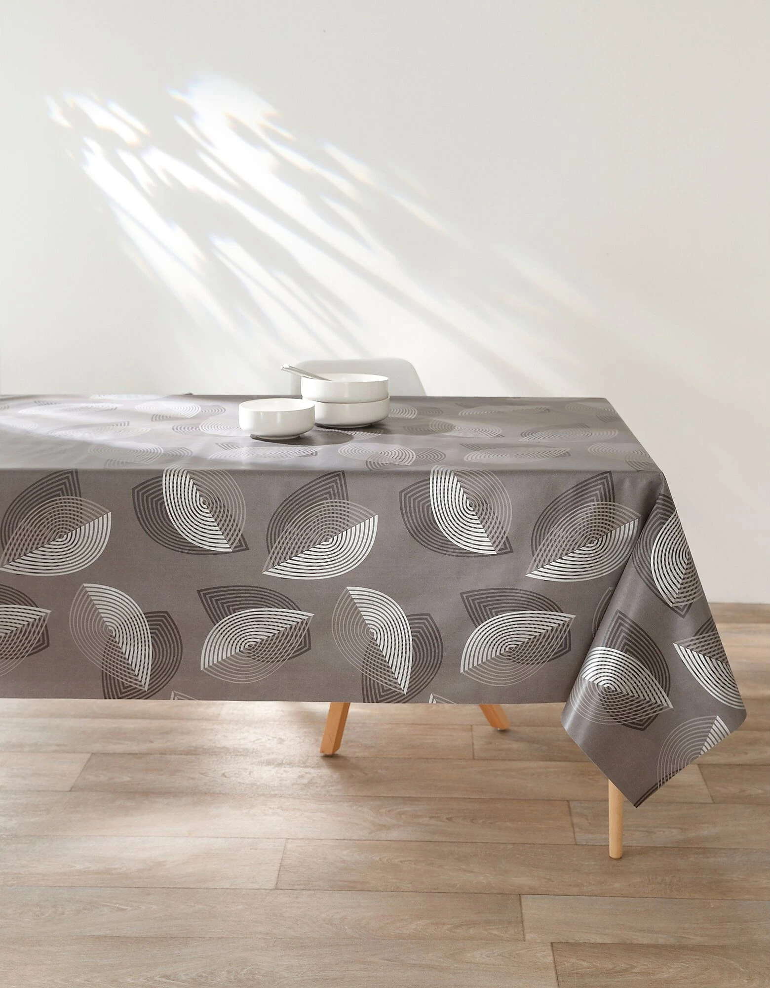 Blancheporte Nappe Toile Cirée Motifs Feuilles