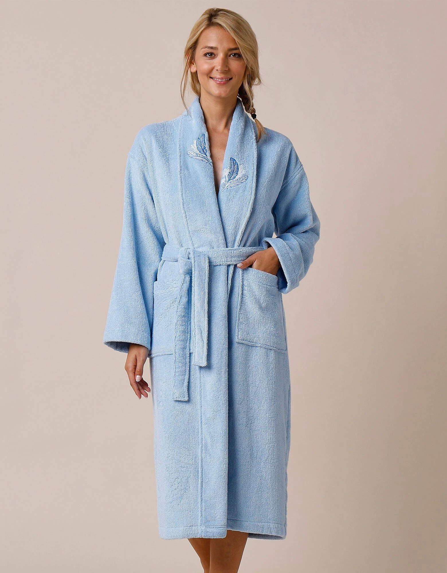 Colombine Peignoir Mixte éponge Brodé Plumes - 380 G/m2
